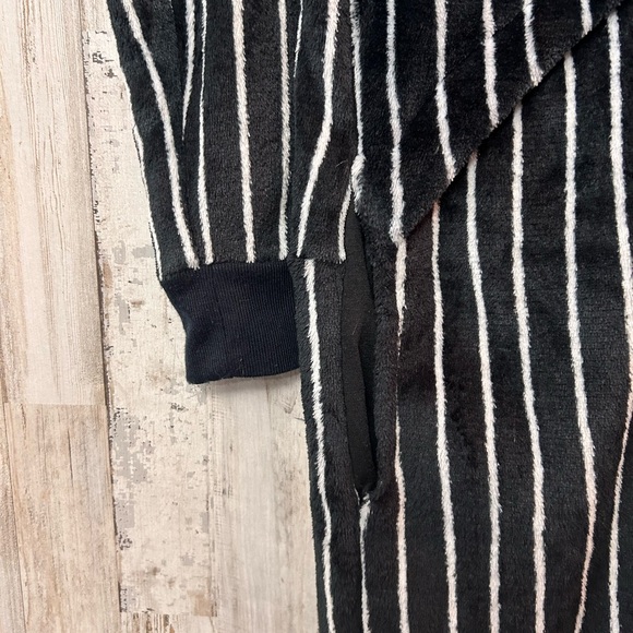 Disney Nightmare Before Christmas Jack Skellington Hooded Onesie XS - Picture 6 of 9